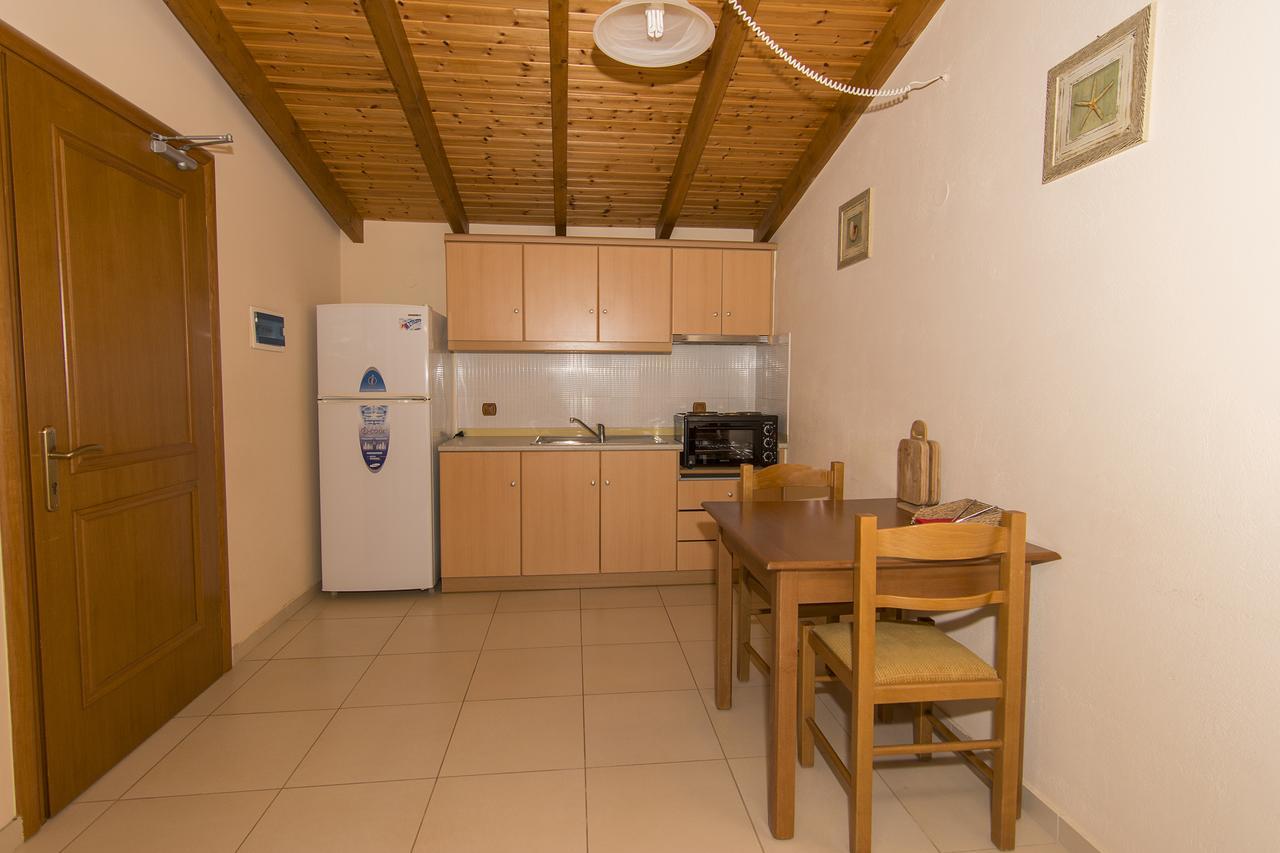 Poseidon Apartments Толон Экстерьер фото