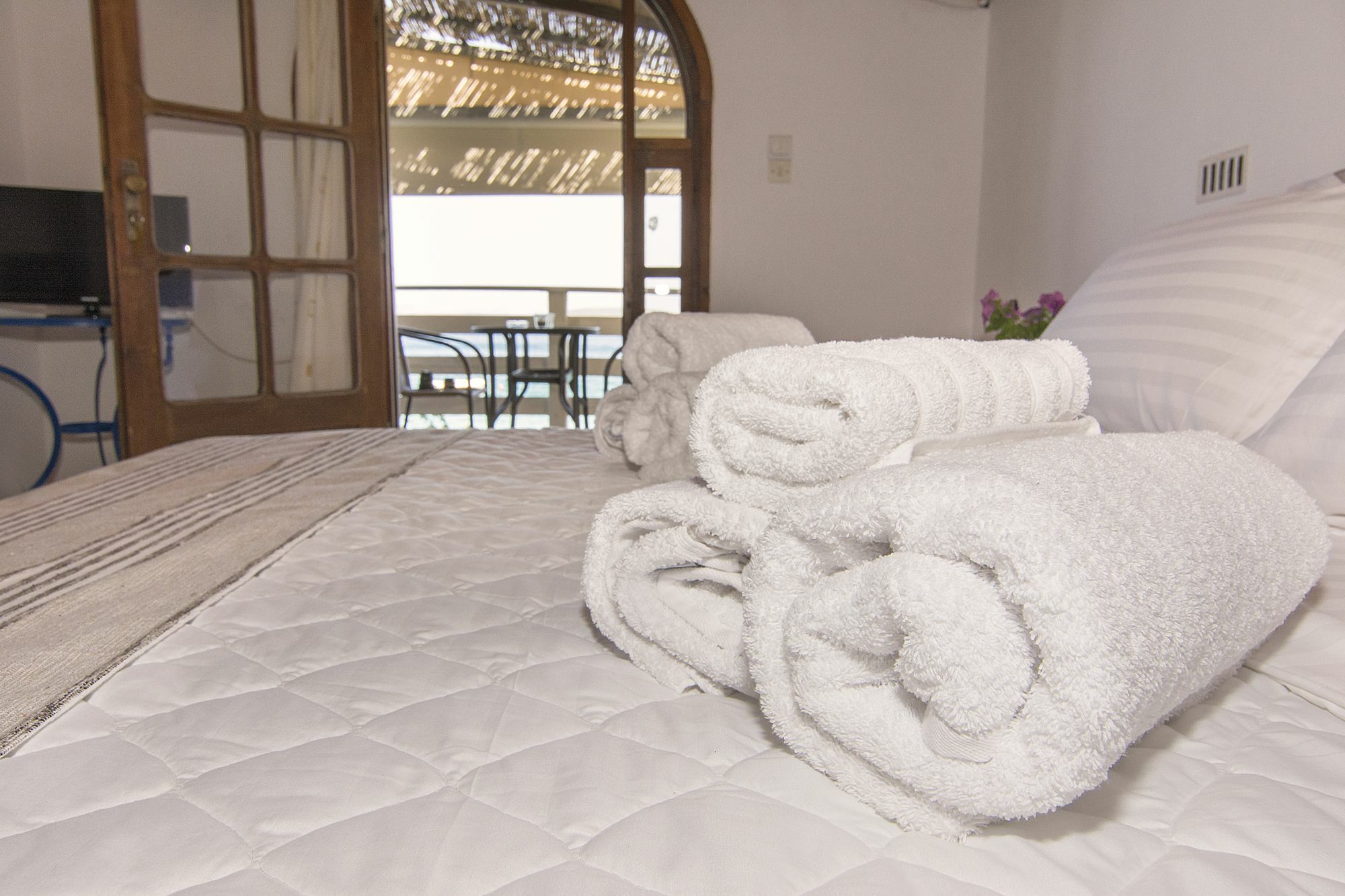 Poseidon Apartments Толон Экстерьер фото